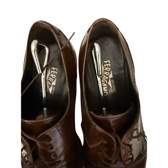 Beautiful FERRAGAMO dress shoes size US 12 (EU 45)